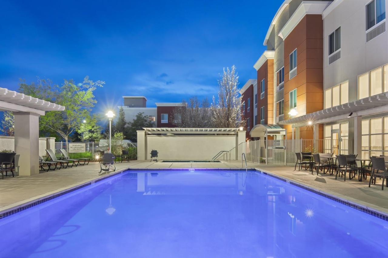 Holiday Inn Express Hotel & Suites Sacramento Airport Natomas, An Ihg Hotel Eksteriør bilde
